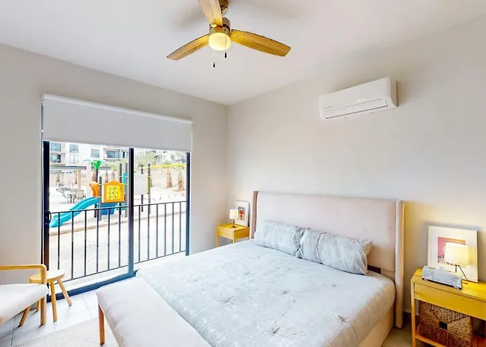 Gorgeous Dog-friendly With Balcony, Open Layout, Heated Pool, & Ac Сasa de vacaciones *