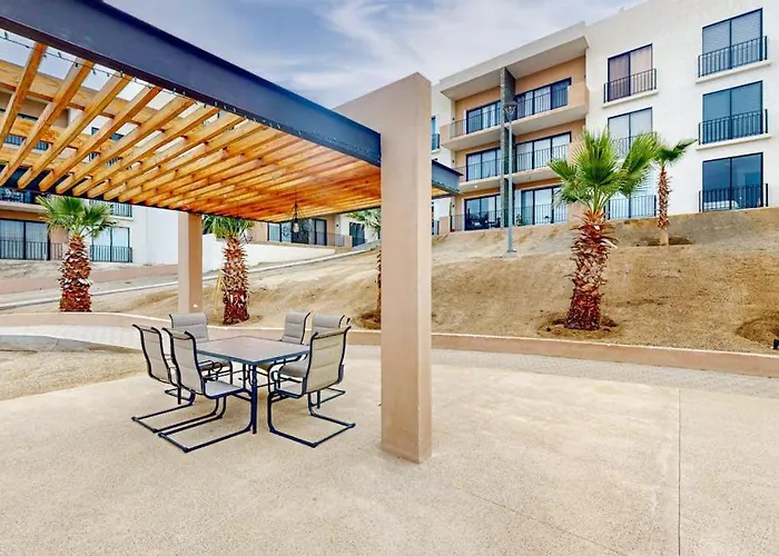 Gorgeous Dog-friendly With Balcony, Open Layout, Heated Pool, & Ac Сasa de vacaciones